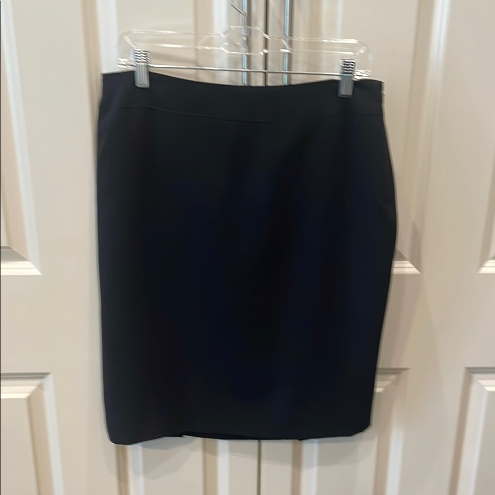 Anne Klein  Knee-Length Crepe Pencil Skirt Black 10P